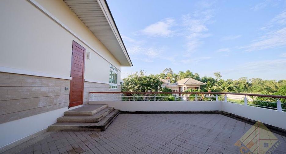 出售 和 出租 3 卧室 独立屋 在 Sattahip, Chon Buri