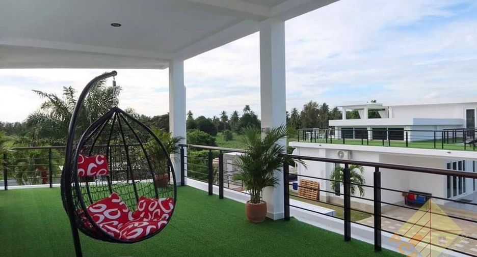 For sale 4 bedrooms house in Bang Saray, Pattaya
