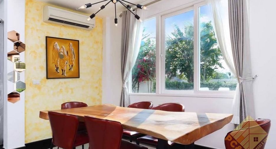 For sale 4 bedrooms house in Bang Saray, Pattaya
