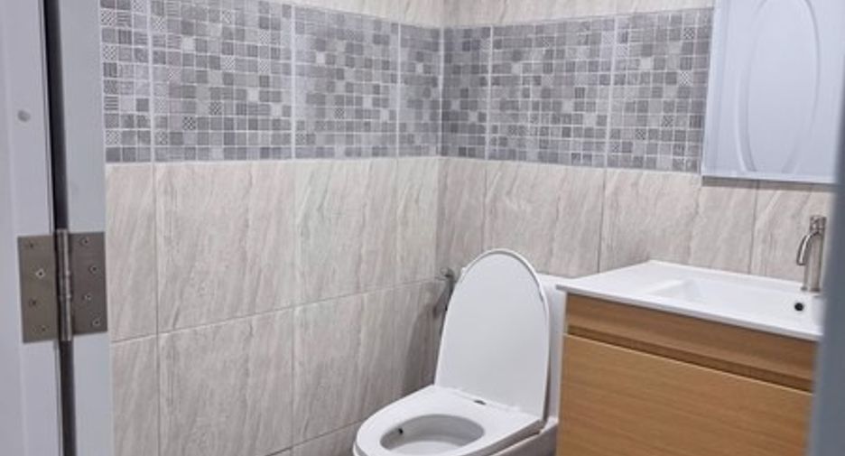 For rent 4 bedrooms house in Bang Lamung, Chonburi