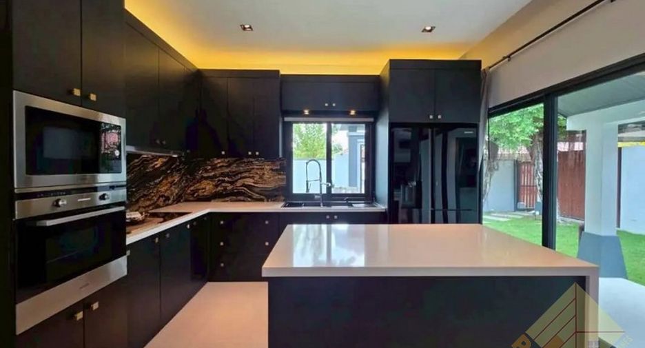 Casa en venta de 3 habitaciones en Huay Yai, Pattaya