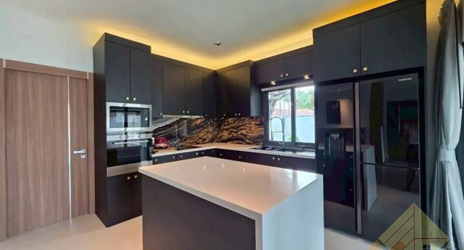 Casa en venta de 3 habitaciones en Huay Yai, Pattaya