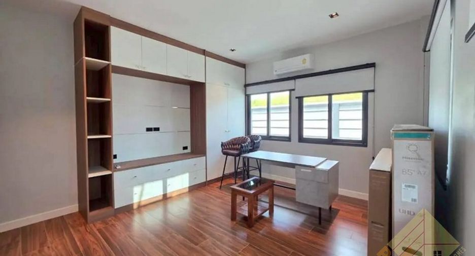 Casa en venta de 3 habitaciones en Huay Yai, Pattaya