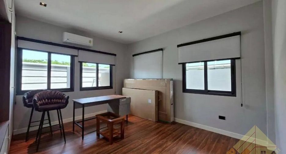 Casa en venta de 3 habitaciones en Huay Yai, Pattaya