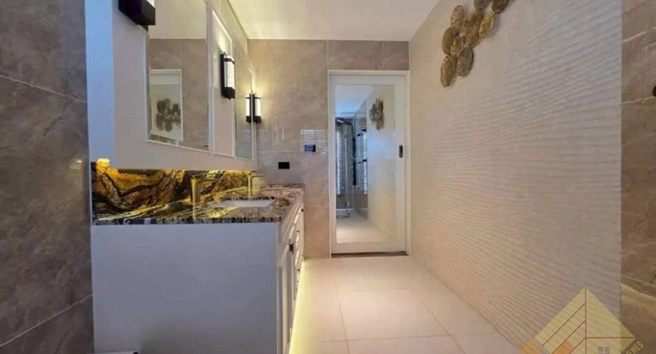 Casa en venta de 3 habitaciones en Huay Yai, Pattaya