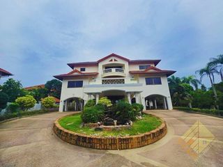 For Rent 5 Bedroom House In Bang Lamung, Chonburi