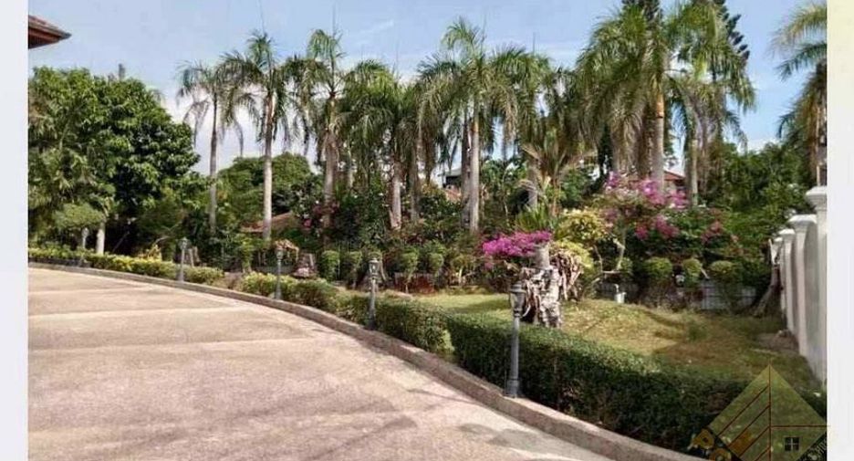 Haus zur Miete und zum Kauf mit 5 Zimmer in East Pattaya, Pattaya