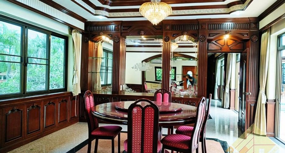 Haus zur Miete und zum Kauf mit 5 Zimmer in East Pattaya, Pattaya
