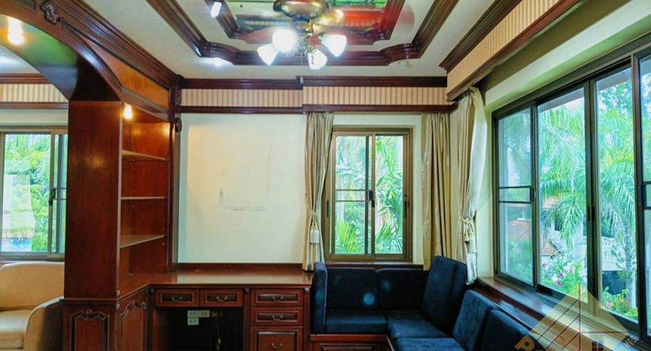 Haus zur Miete und zum Kauf mit 5 Zimmer in East Pattaya, Pattaya