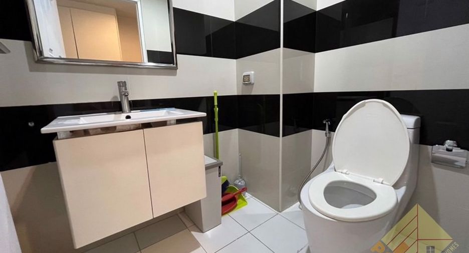 For sale 1 bed condo in Pratumnak, Pattaya