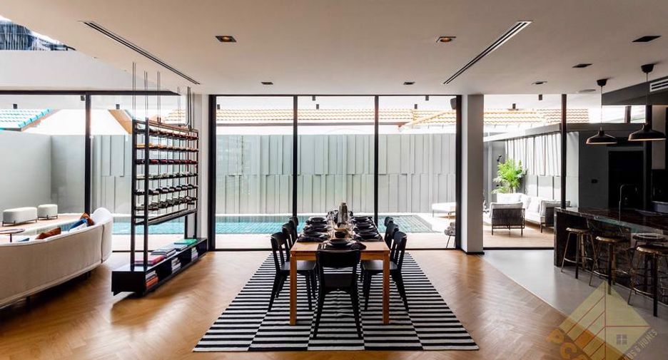 For rent 5 bedrooms house in Jomtien, Pattaya