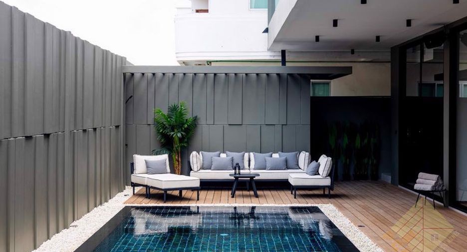 For rent 5 bedrooms house in Jomtien, Pattaya