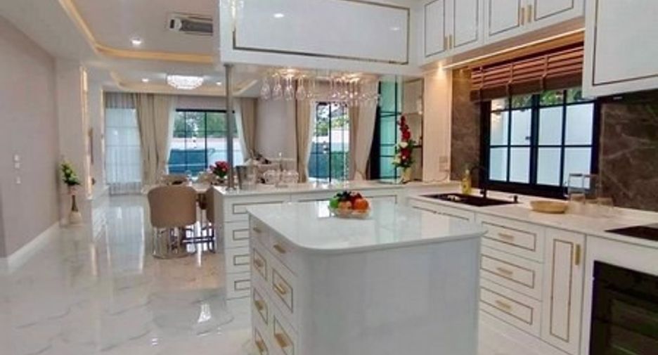 À vendre 4 chambres maison à East Pattaya, Pattaya