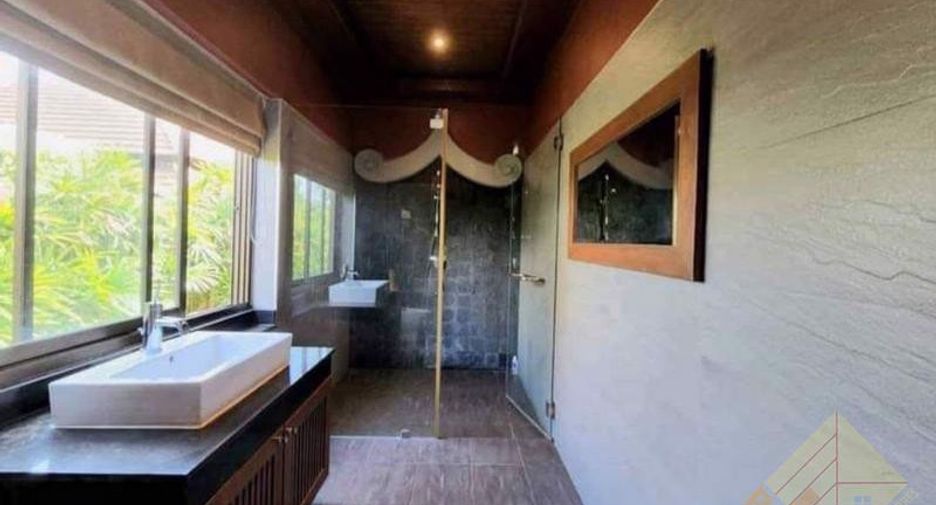 出售 和 出租 6 卧室 独立屋 在 Bang Lamung, Chon Buri