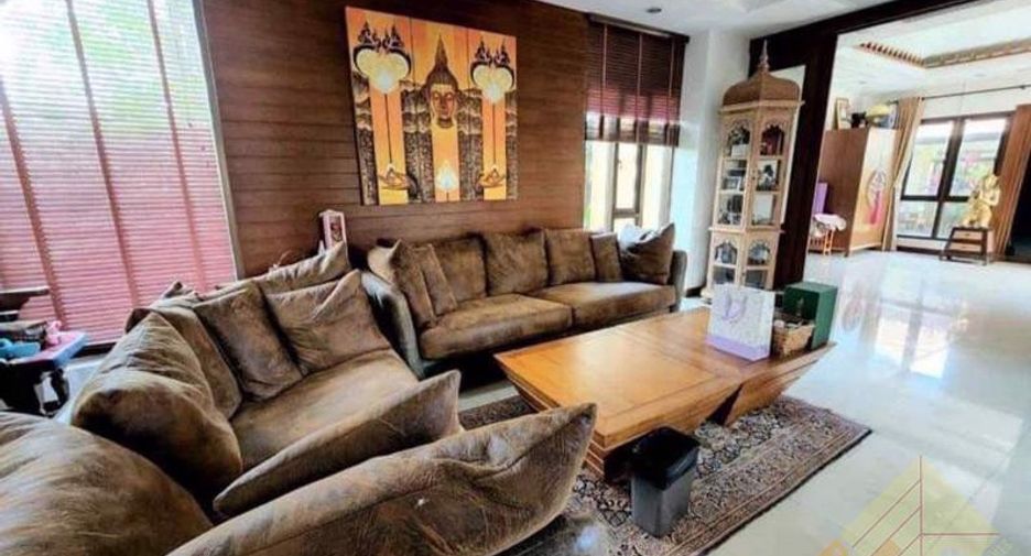 出售 和 出租 6 卧室 独立屋 在 Bang Lamung, Chon Buri