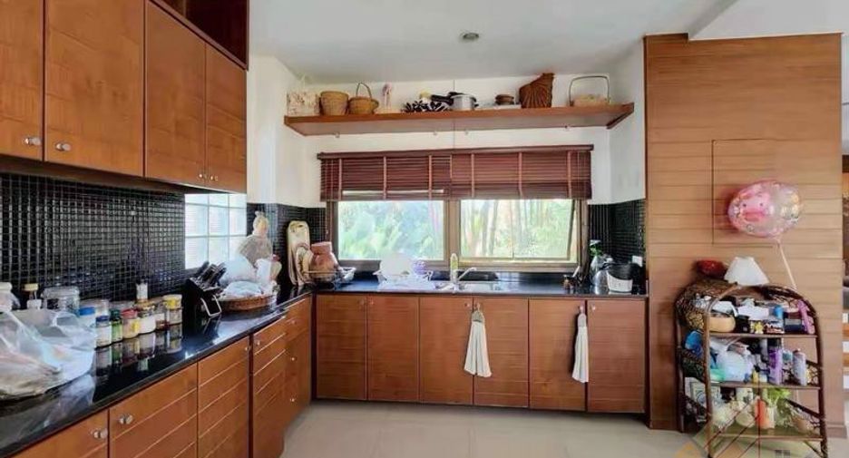 出售 和 出租 6 卧室 独立屋 在 Bang Lamung, Chon Buri