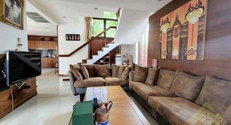 出售 和 出租 6 卧室 独立屋 在 Bang Lamung, Chon Buri