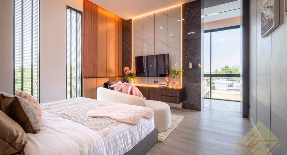 For sale 4 ベッドルーム house in East Pattaya, Pattaya