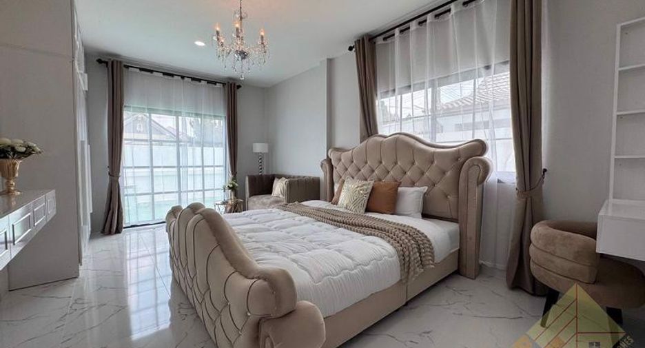Haus zum Kauf mit 4 Zimmer in East Pattaya, Pattaya