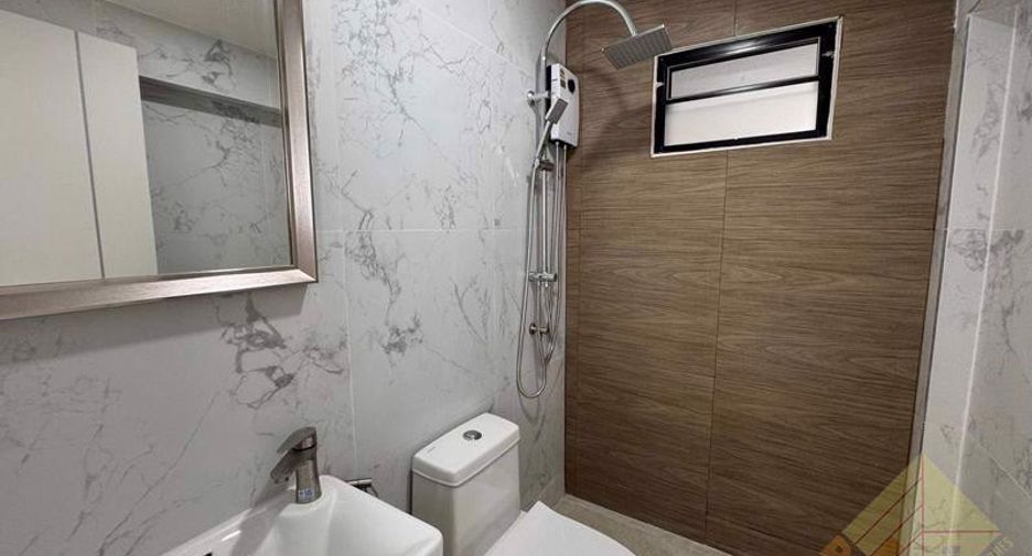 Haus zum Kauf mit 4 Zimmer in East Pattaya, Pattaya