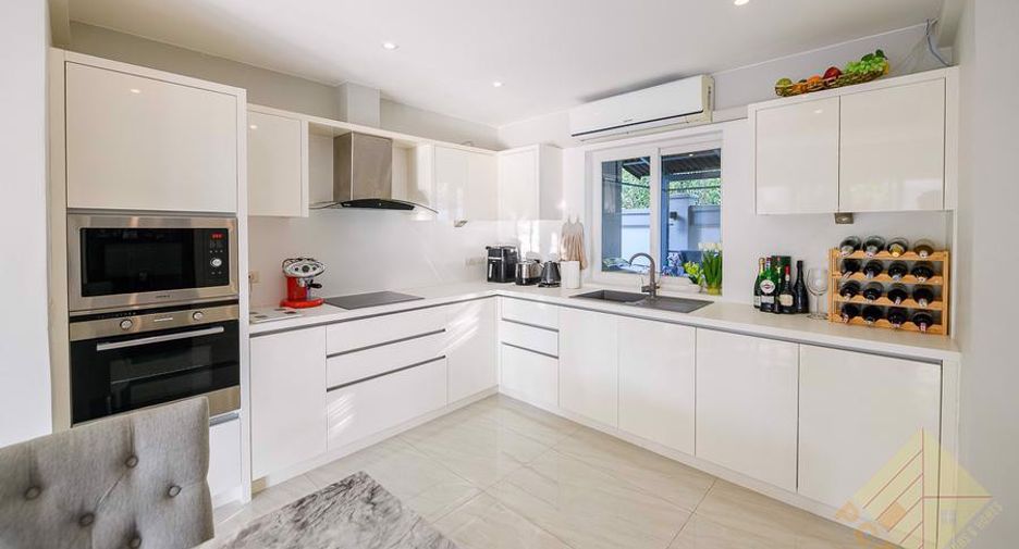Casa en venta de 3 habitaciones en Bang Lamung, Chonburi