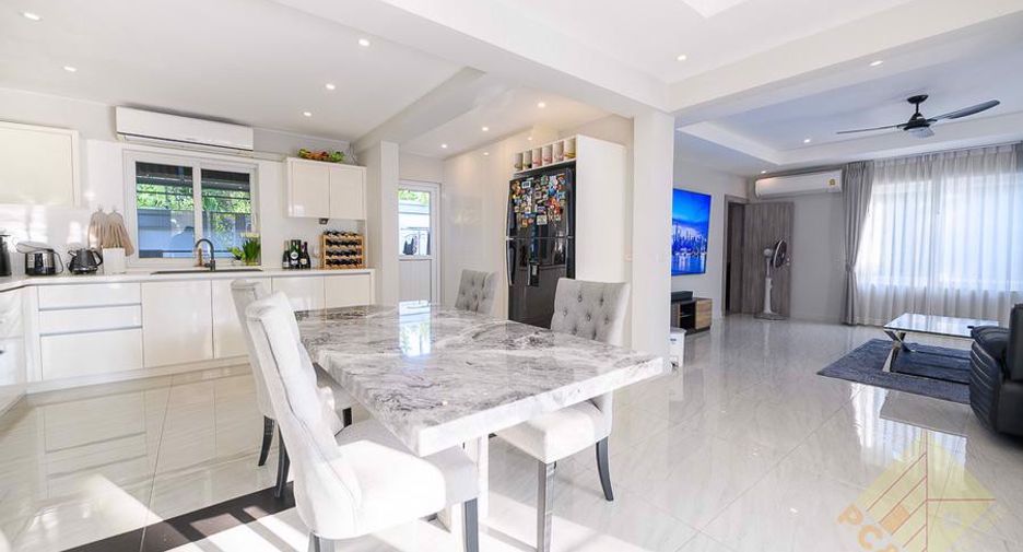 Casa en venta de 3 habitaciones en Bang Lamung, Chonburi