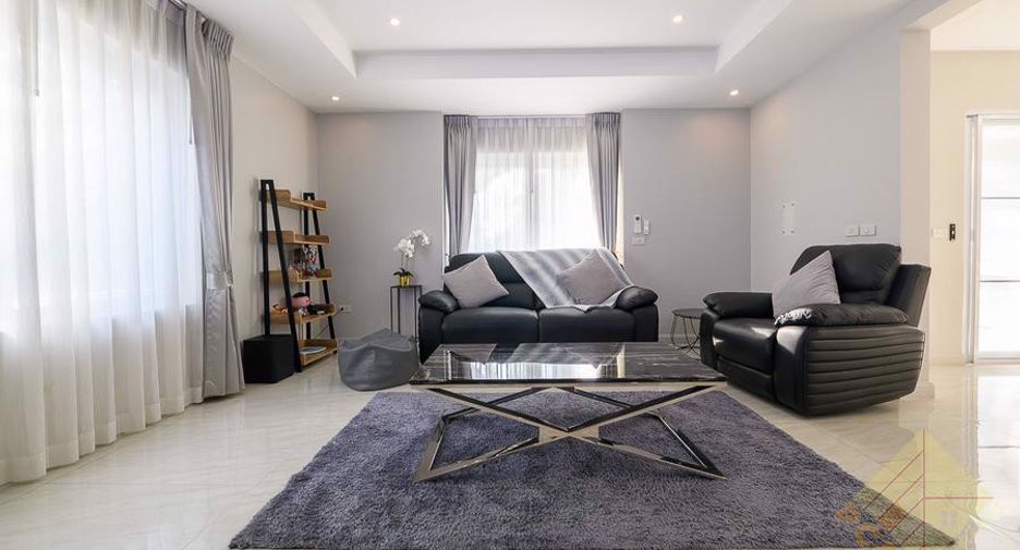 Casa en venta de 3 habitaciones en Bang Lamung, Chonburi