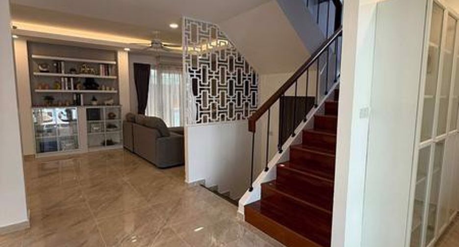 Haus zur Miete mit 3 Zimmer in Jomtien, Pattaya