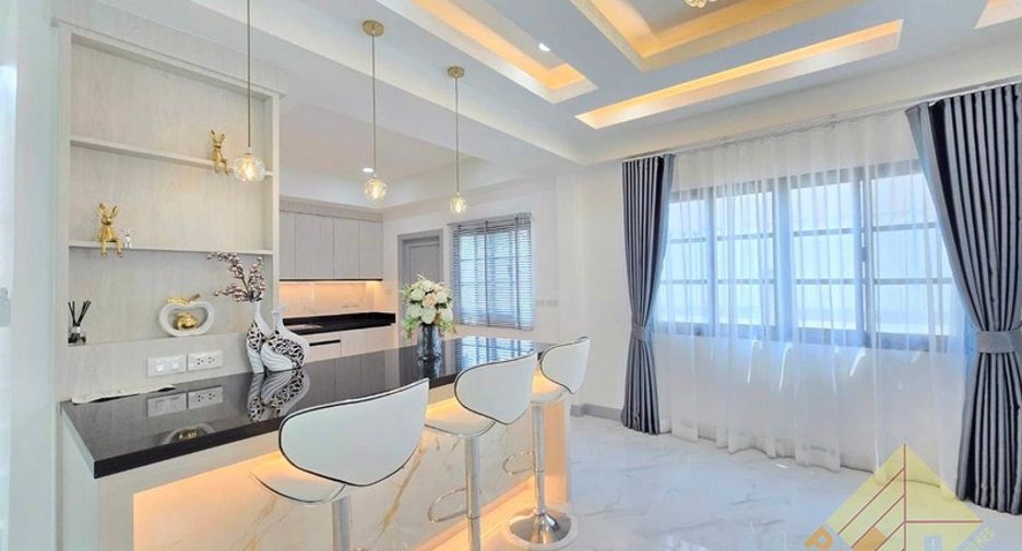 Casa en venta de 4 habitaciones en Bang Lamung, Chonburi