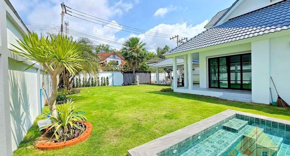 Casa en venta de 4 habitaciones en Bang Lamung, Chonburi