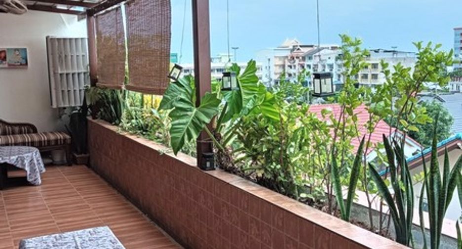 For sale 4 ベッドルーム condo in Jomtien, Pattaya