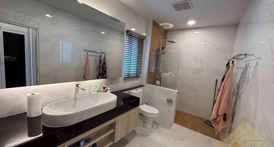 For sale 3 bedrooms house in Huay Yai, Pattaya