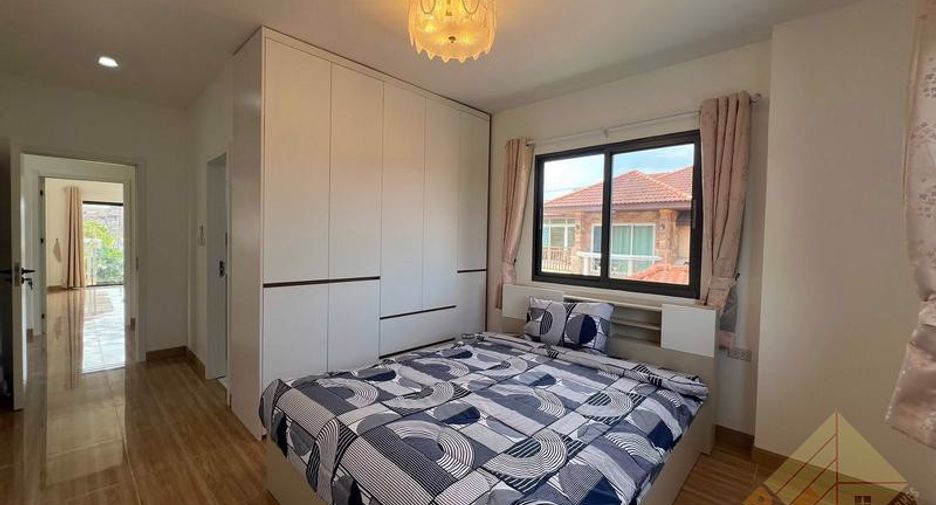 For sale 4 bedrooms house in Jomtien, Pattaya