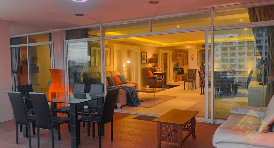 For sale and for rent 3 bedrooms condo in Pratumnak, Pattaya