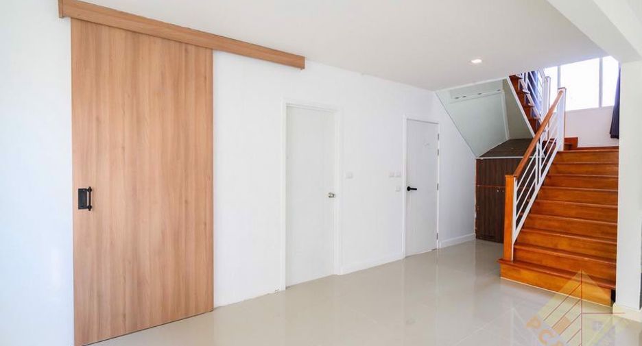 For sale 2 bedrooms house in East Pattaya, Pattaya