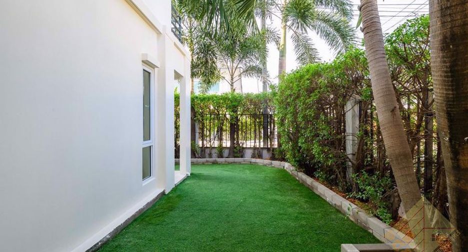 For sale 2 bedrooms house in East Pattaya, Pattaya