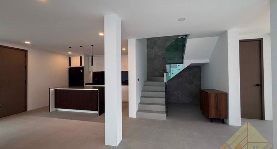 For rent 3 bedrooms house in North Pattaya, Pattaya