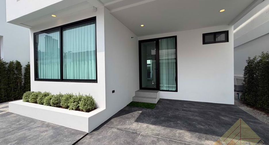 For rent 3 bedrooms house in North Pattaya, Pattaya