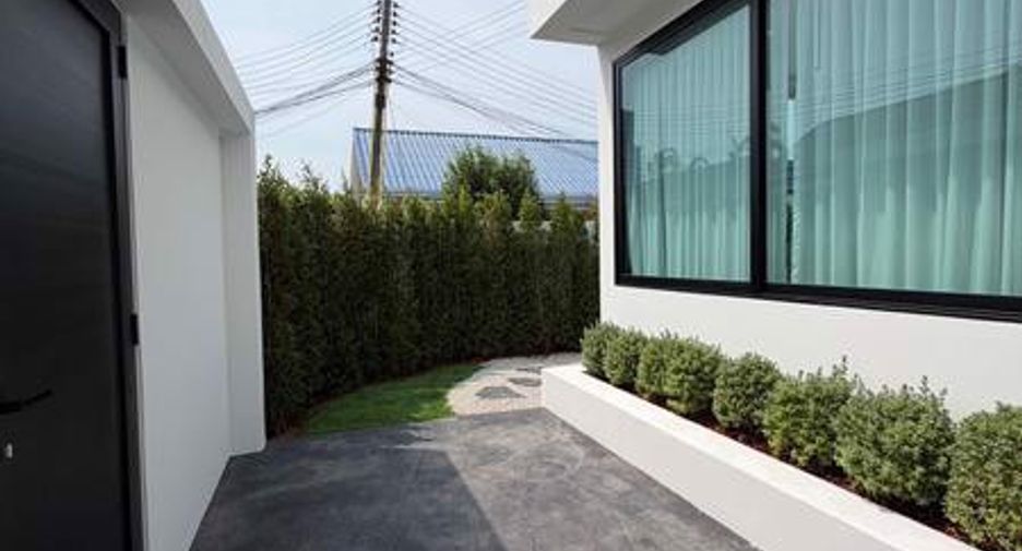 For rent 3 bedrooms house in North Pattaya, Pattaya
