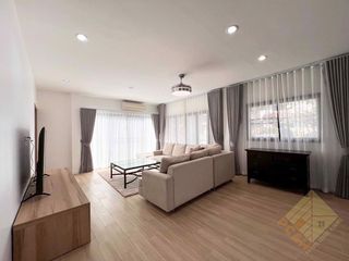 ให้เช่า และ ขาย 3 ห้องนอน บ้านเดี่ยว ใน นาจอมเทียน, พัทยา