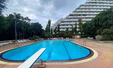 For sale 3 ベッドルーム condo in Pratumnak, Pattaya