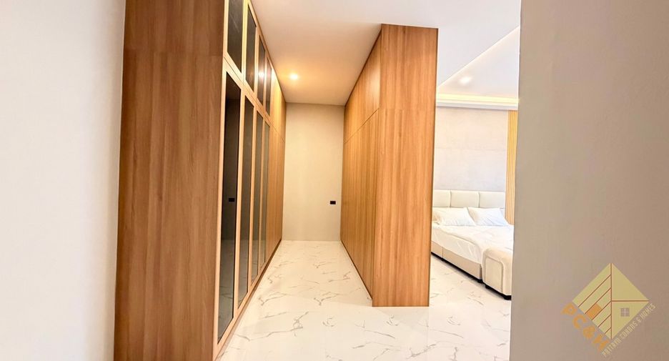 Haus zum Kauf mit 4 Zimmer in Bang Lamung, Chonburi