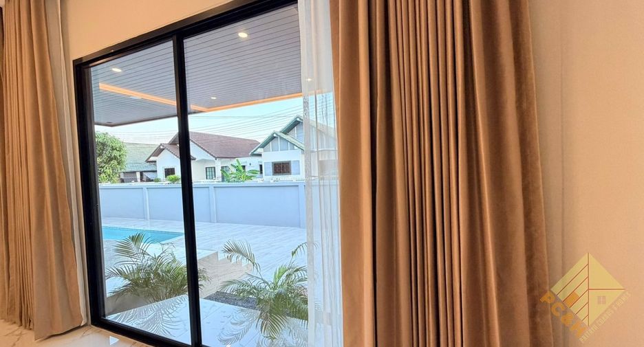 Haus zum Kauf mit 4 Zimmer in Bang Lamung, Chonburi