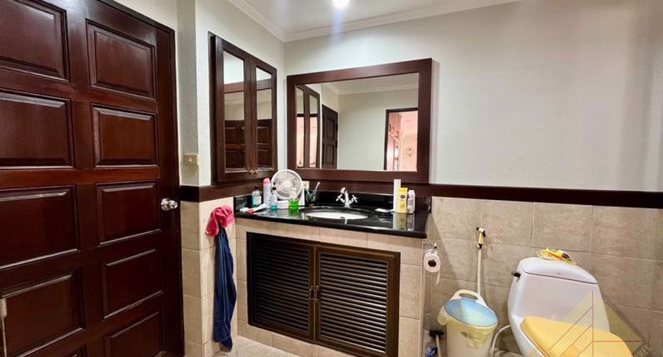 For sale 1 bed condo in South Pattaya, Pattaya