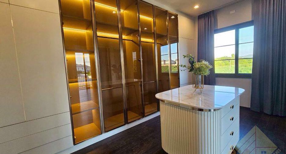 For rent and for sale 4 bedrooms house in East Pattaya, Pattaya