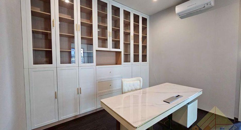 For rent and for sale 4 bedrooms house in East Pattaya, Pattaya
