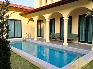 À louer 3 chambres maison à Huay Yai, Pattaya
