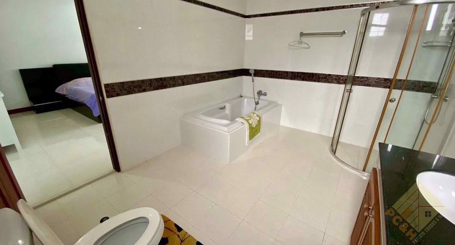 For rent 5 bedrooms house in Jomtien, Pattaya