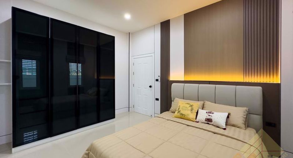For sale 3 bedrooms house in Huay Yai, Pattaya