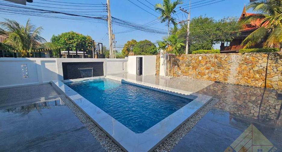 For sale 3 bedrooms house in Huay Yai, Pattaya